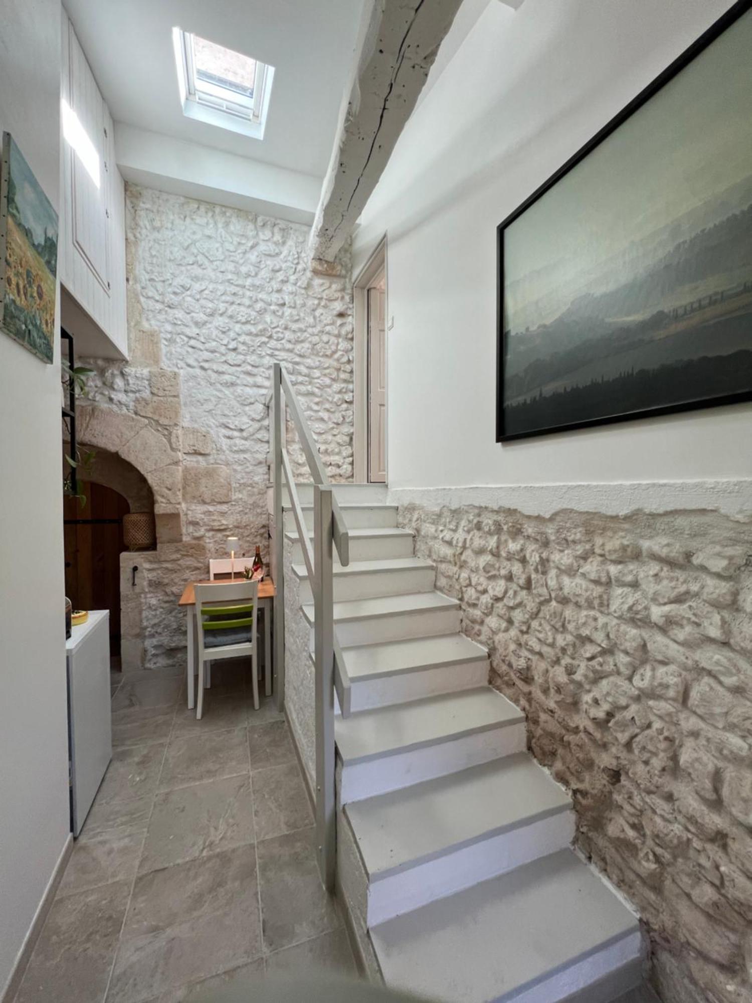 Entire Apartment With Swimming Pool Near Aubeterre Saint-Romain  Bagian luar foto